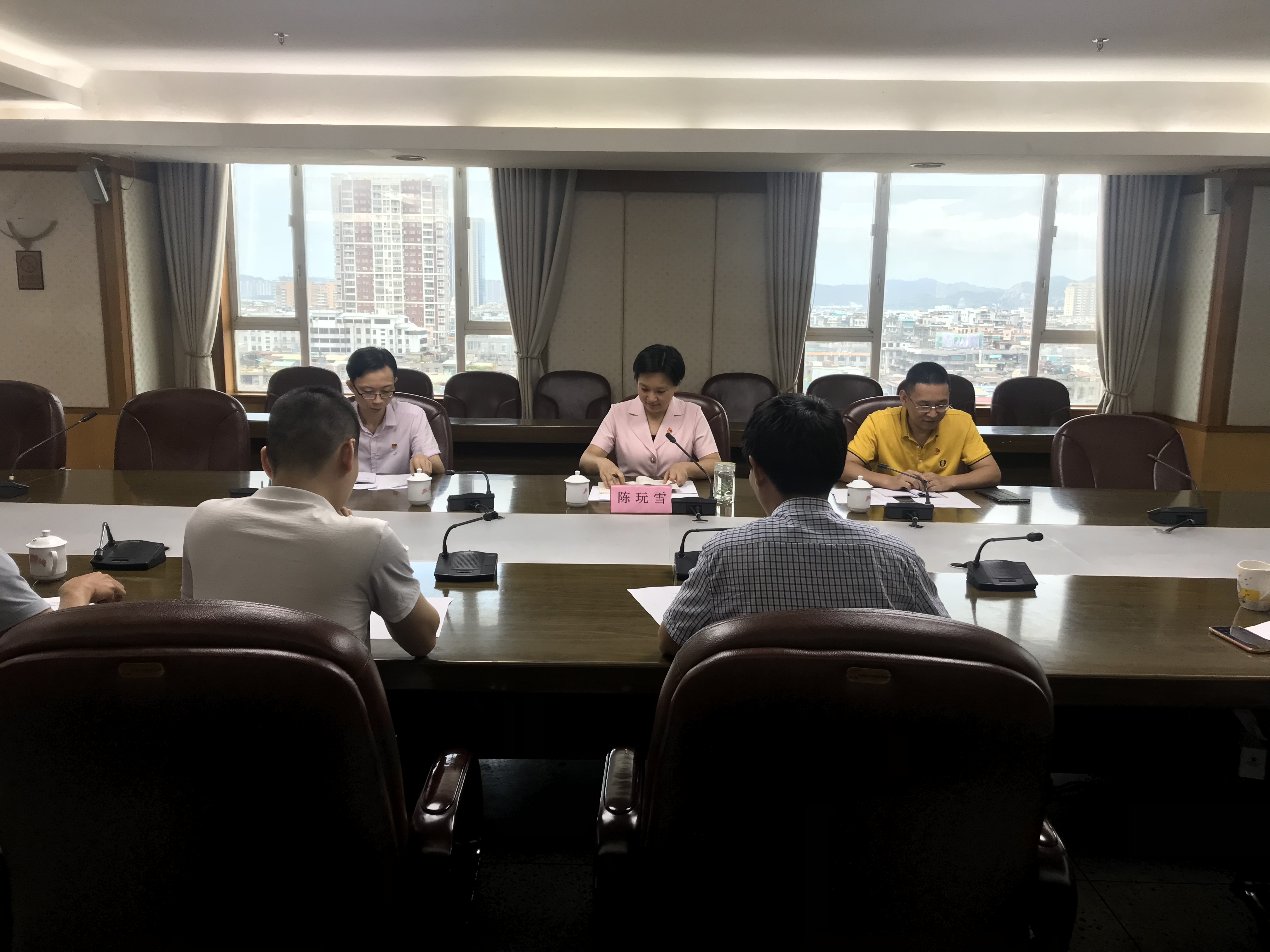 金平区区长陈玩雪同志以普通党员身份参加支部主题党日活动并讲党课