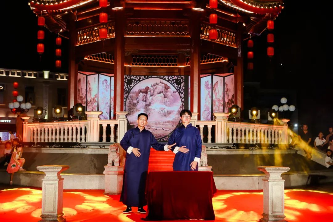 主题教育进社区 奋楫笃行谱新篇 小公园街道和汕头大学文学院举办共建仪式暨文艺汇演活动5.jpg